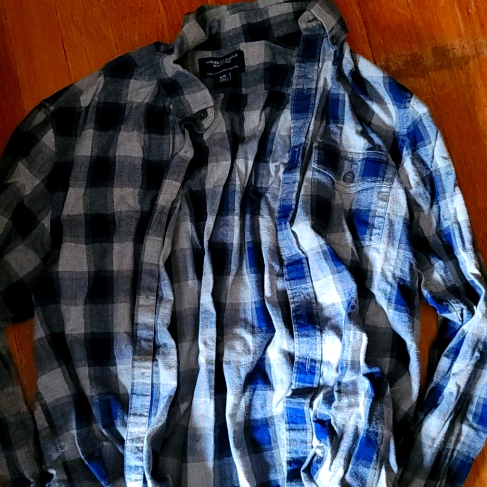 American Eagle Plaid Button Up